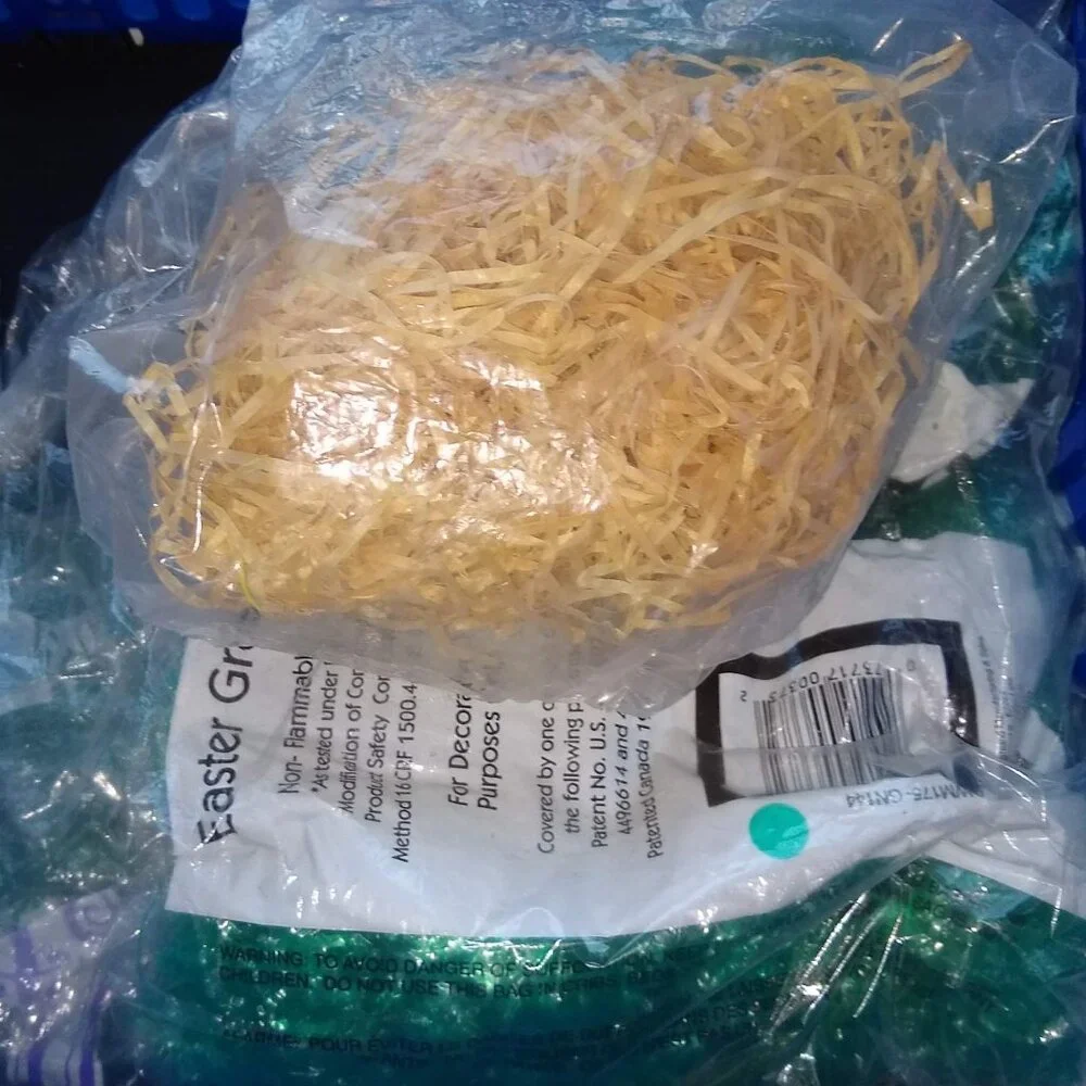 Green & beige Plastic Easter Grass x 3 Packages + free